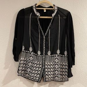 delicate Tiny embroidered blouse, S